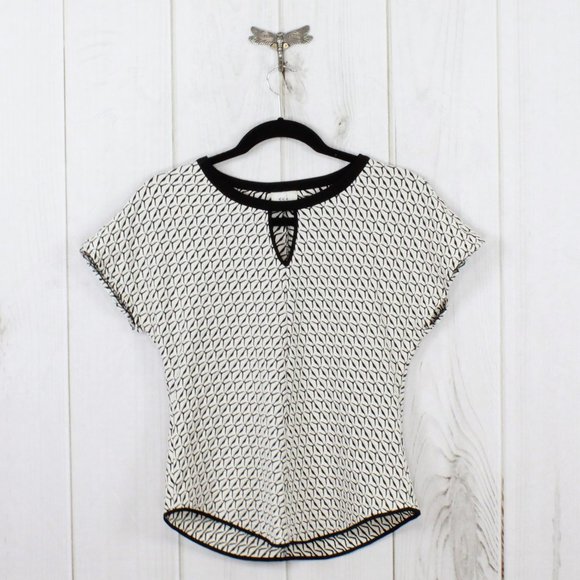 ECI Tops - ECI New York Black Printed Cap Sleeves Keyhole Scoop Neck Blouse Top